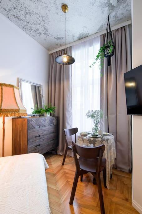 Bohemian Style Apt In The Centre Διαμέρισμα Krasków Εξωτερικό φωτογραφία